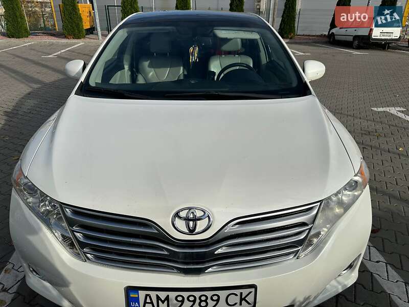 Позашляховик / Кросовер Toyota Venza 2011 в Житомирі