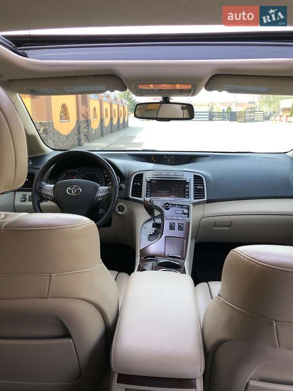 Позашляховик / Кросовер Toyota Venza 2011 в Миколаєві
