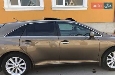 Внедорожник / Кроссовер Toyota Venza 2011 в Николаеве
