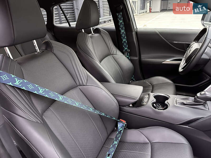 Позашляховик / Кросовер Toyota Venza 2021 в Києві