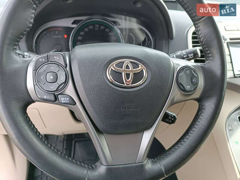 Внедорожник / Кроссовер Toyota Venza 2015 в Виноградове