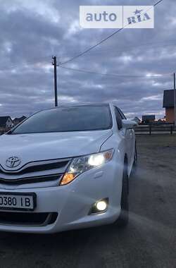 Позашляховик / Кросовер Toyota Venza 2013 в Сарнах