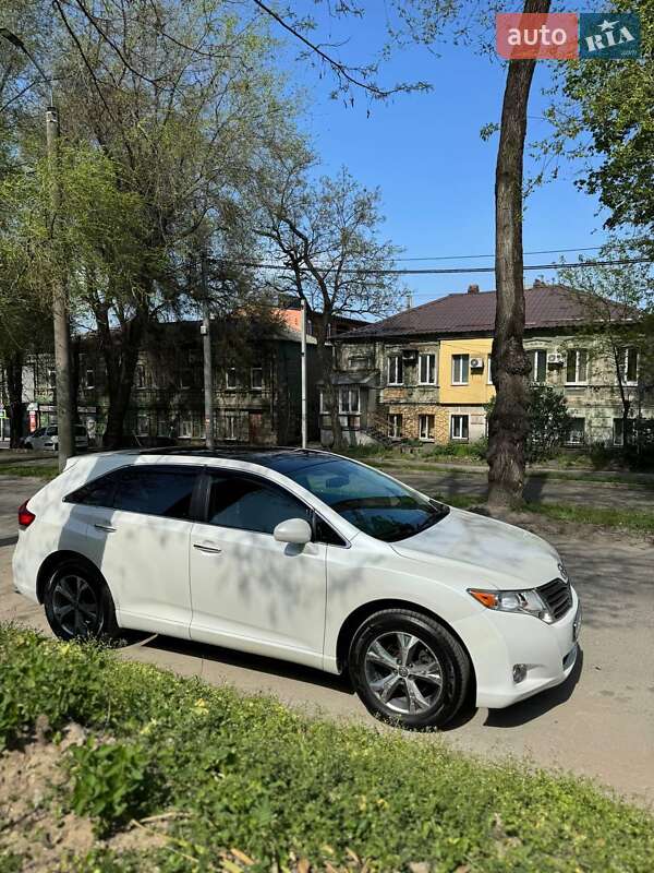 Внедорожник / Кроссовер Toyota Venza 2011 в Днепре