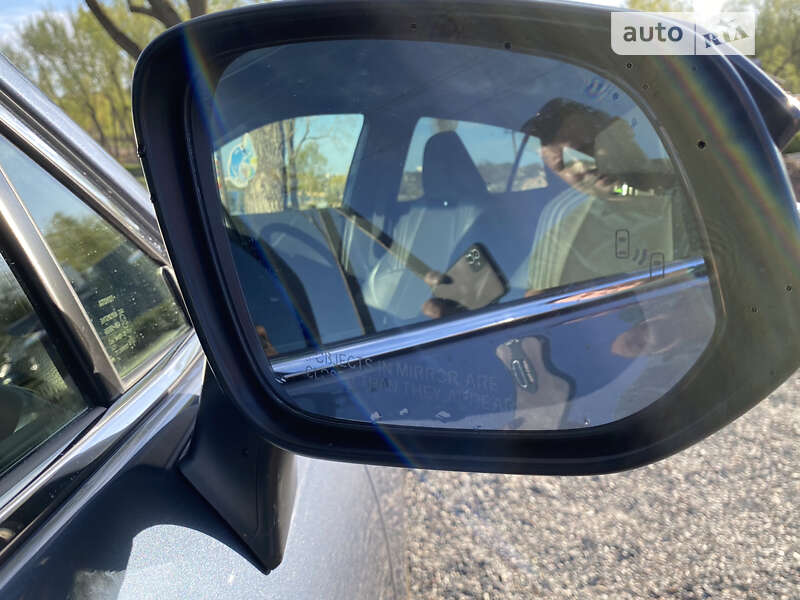 Позашляховик / Кросовер Toyota Venza 2021 в Умані