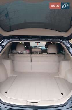 Внедорожник / Кроссовер Toyota Venza 2014 в 