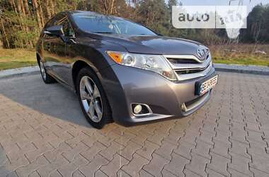 Внедорожник / Кроссовер Toyota Venza 2014 в Черновцах