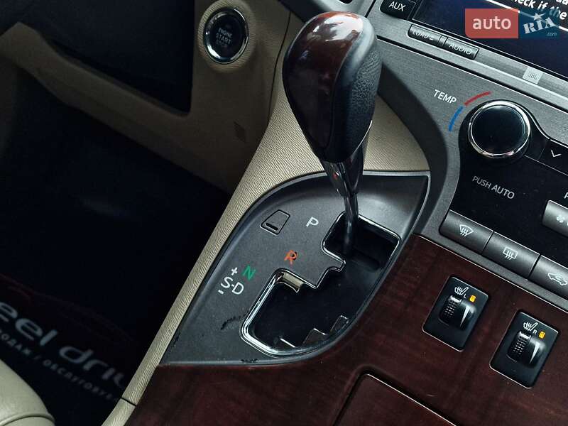 Позашляховик / Кросовер Toyota Venza 2011 в Миколаєві