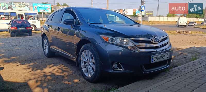 Позашляховик / Кросовер Toyota Venza 2014 в Смілі