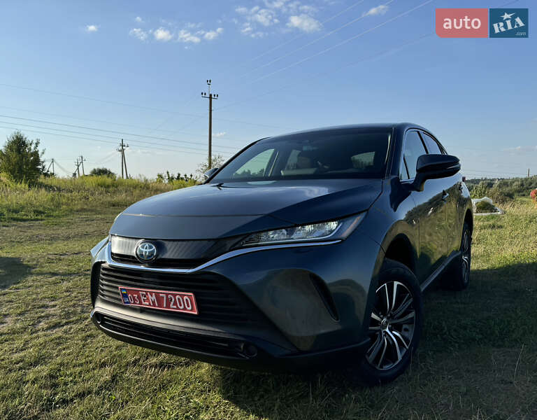 Позашляховик / Кросовер Toyota Venza 2022 в Луцьку