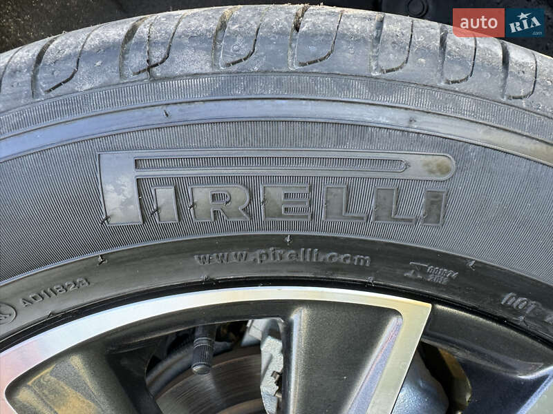 Позашляховик / Кросовер Toyota Venza 2022 в Луцьку