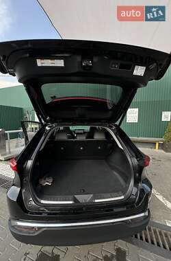 Внедорожник / Кроссовер Toyota Venza 2021 в 