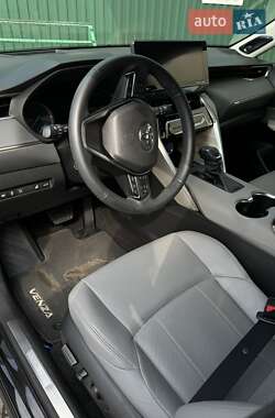 Внедорожник / Кроссовер Toyota Venza 2021 в 