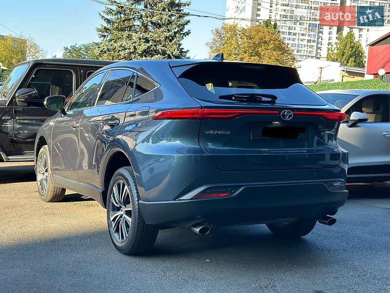 Позашляховик / Кросовер Toyota Venza 2020 в Києві