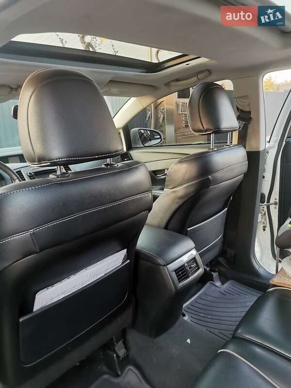 Позашляховик / Кросовер Toyota Venza 2013 в Дніпрі