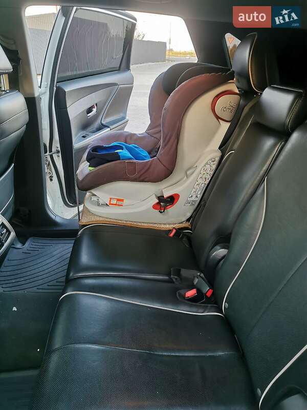 Позашляховик / Кросовер Toyota Venza 2013 в Дніпрі