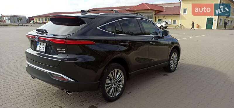 Позашляховик / Кросовер Toyota Venza 2021 в Києві