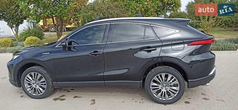 Позашляховик / Кросовер Toyota Venza 2021 в Києві