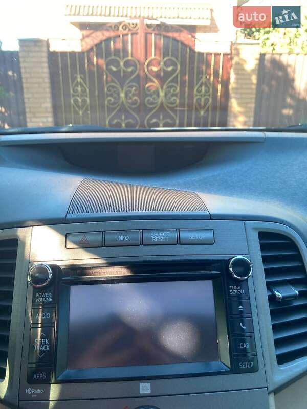 Позашляховик / Кросовер Toyota Venza 2013 в Запоріжжі