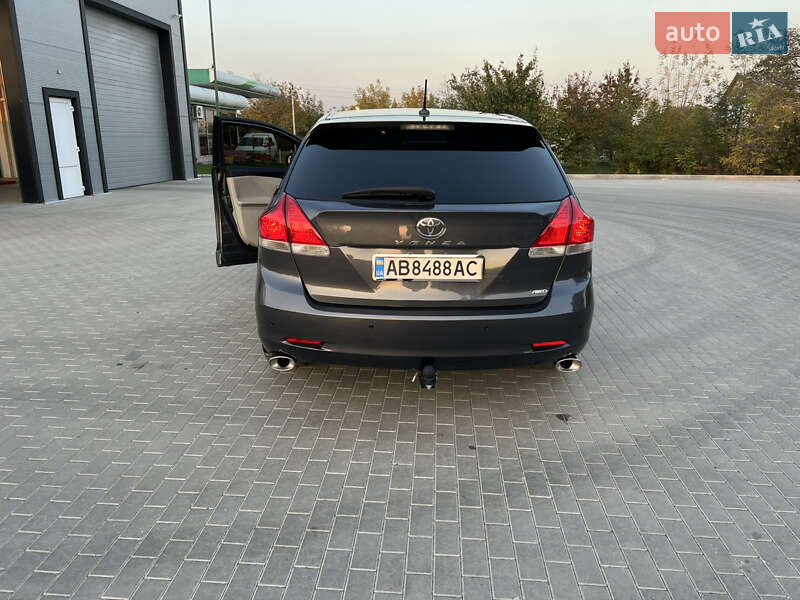 Позашляховик / Кросовер Toyota Venza 2011 в Бершаді