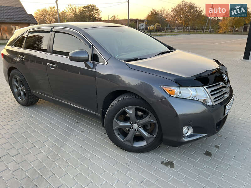 Позашляховик / Кросовер Toyota Venza 2011 в Бершаді