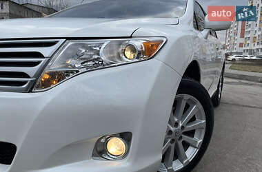 Позашляховик / Кросовер Toyota Venza 2010 в Чугуєві