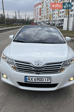 Позашляховик / Кросовер Toyota Venza 2010 в Чугуєві