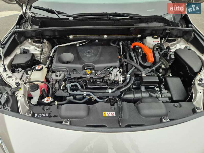 Позашляховик / Кросовер Toyota Venza 2020 в Харкові