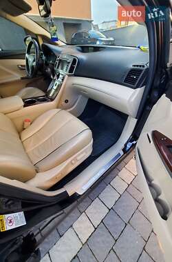 Позашляховик / Кросовер Toyota Venza 2011 в Івано-Франківську