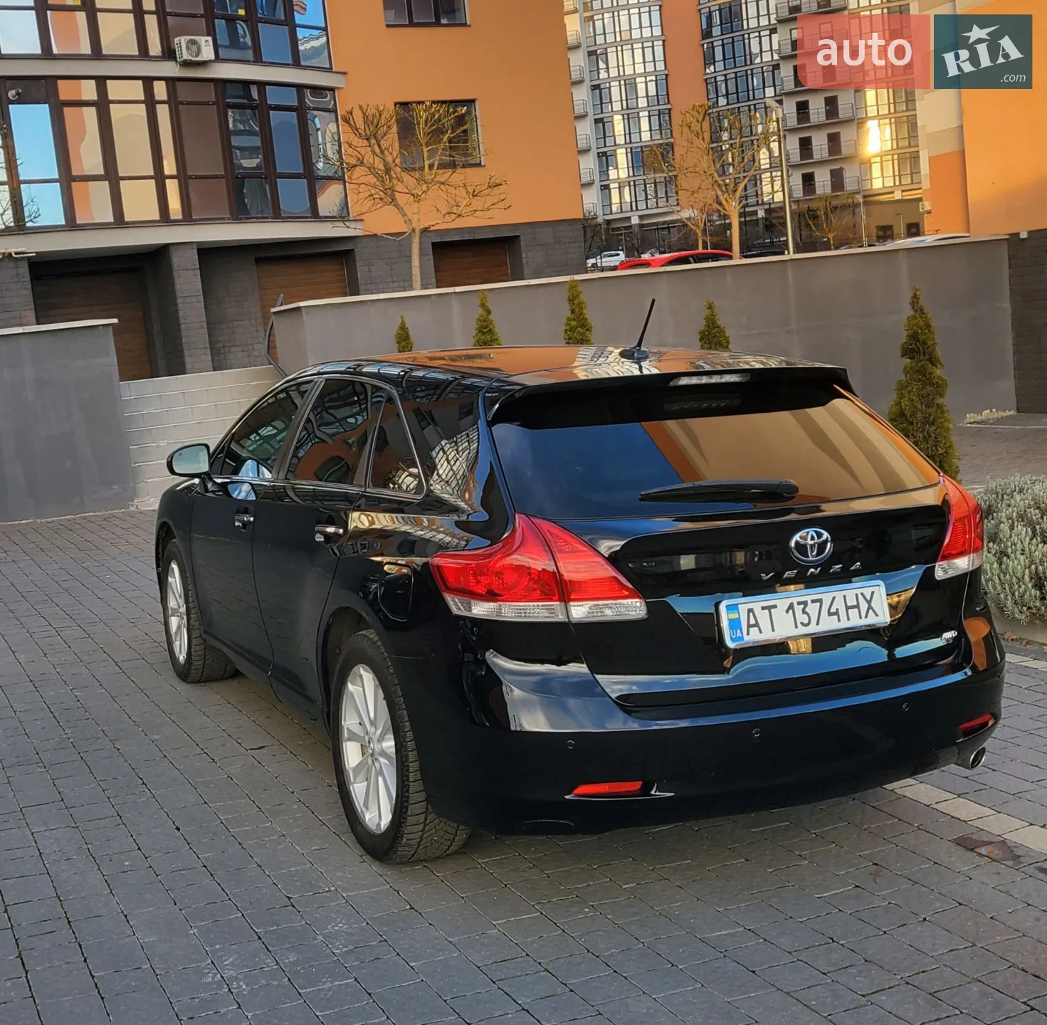 2011 Toyota Venza - фото 1