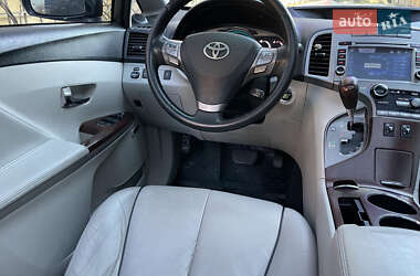 Позашляховик / Кросовер Toyota Venza 2010 в Кам'янець-Подільському