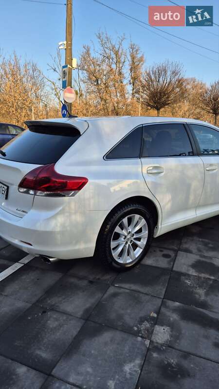 Внедорожник / Кроссовер Toyota Venza 2013 в Луцке