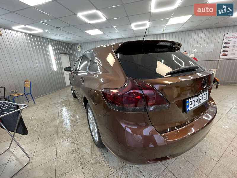 Позашляховик / Кросовер Toyota Venza 2012 в Тернополі