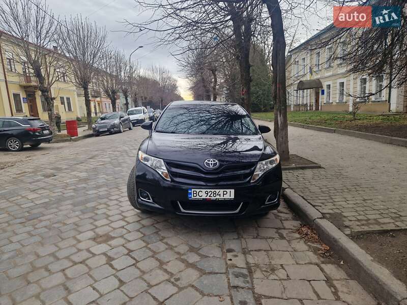 Позашляховик / Кросовер Toyota Venza 2013 в Бориславі