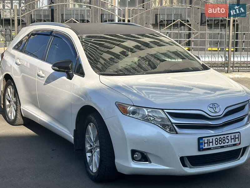 Позашляховик / Кросовер Toyota Venza 2012 в Одесі