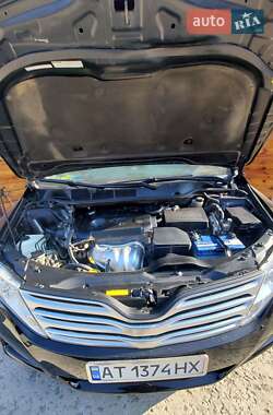 Позашляховик / Кросовер Toyota Venza 2011 в Івано-Франківську