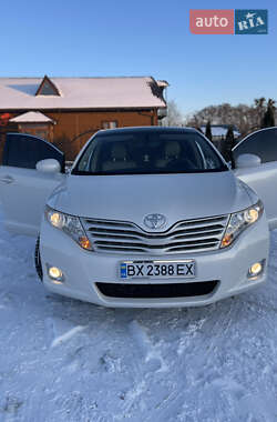 Позашляховик / Кросовер Toyota Venza 2011 в Сарнах