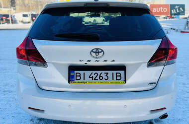 Внедорожник / Кроссовер Toyota Venza 2010 в Полтаве