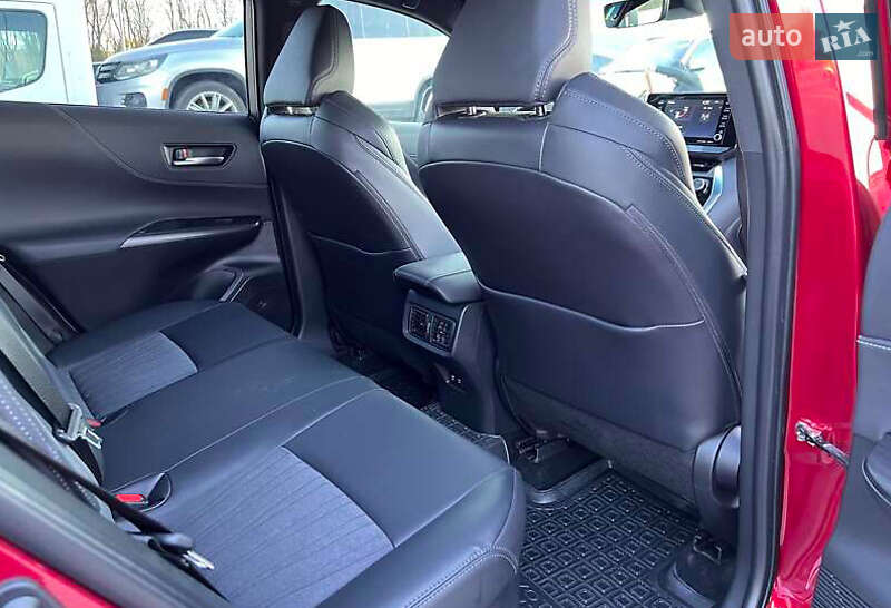 Позашляховик / Кросовер Toyota Venza 2021 в Львові