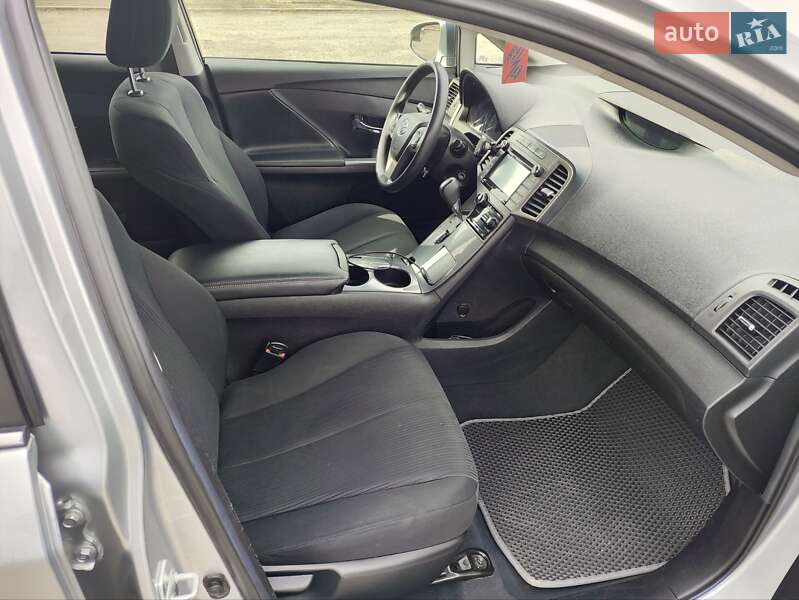 Внедорожник / Кроссовер Toyota Venza 2015 в Днепре фото 13 Внедорожник / Кроссовер Toyota Venza 2015 в Днепре