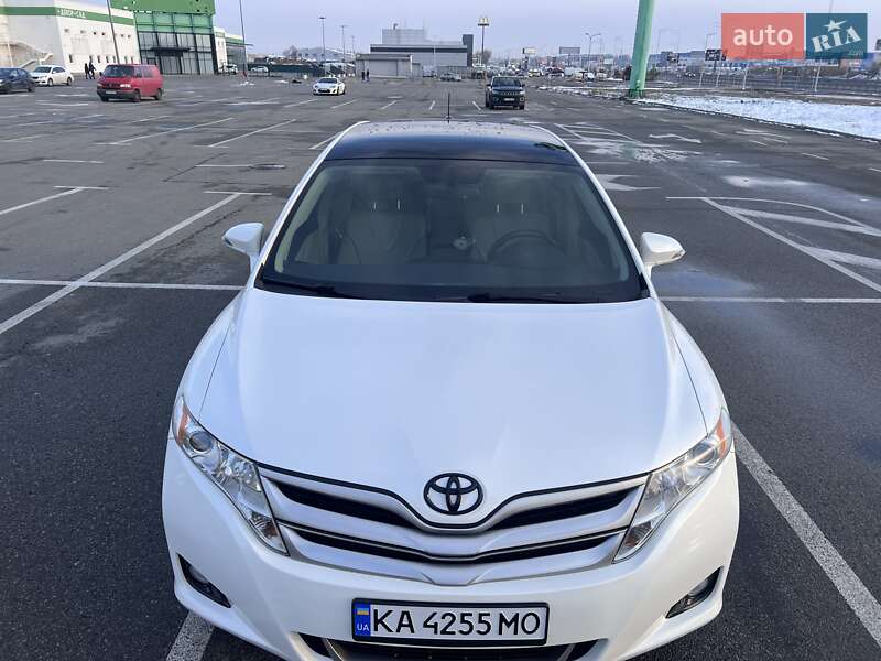 Позашляховик / Кросовер Toyota Venza 2013 в Києві