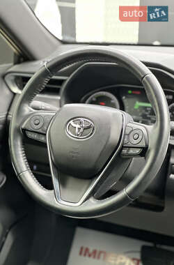 Позашляховик / Кросовер Toyota Venza 2020 в 