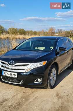 Позашляховик / Кросовер Toyota Venza 2013 в 