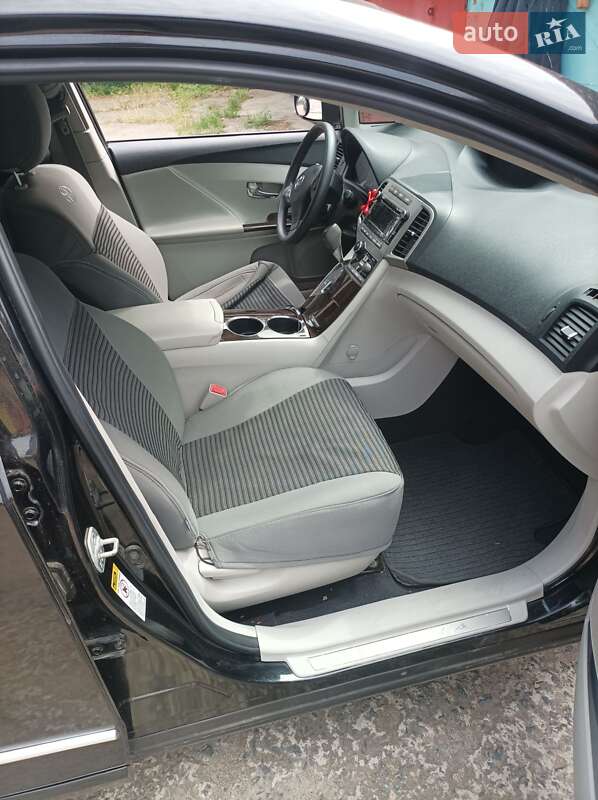 Позашляховик / Кросовер Toyota Venza 2011 в Білій Церкві