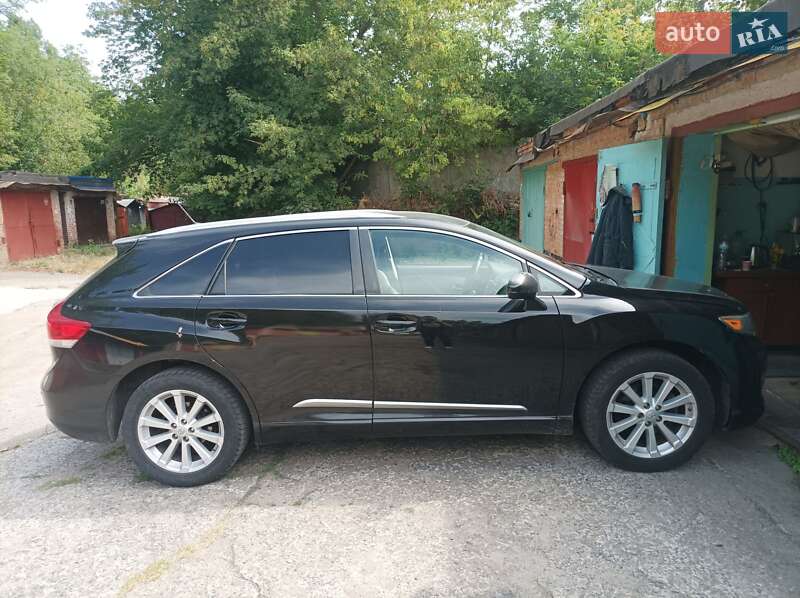 Позашляховик / Кросовер Toyota Venza 2011 в Білій Церкві
