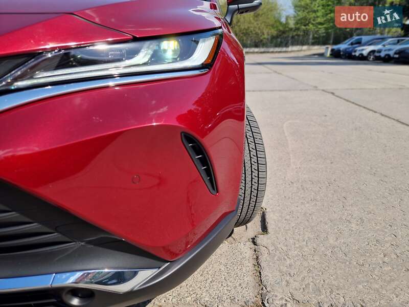 Позашляховик / Кросовер Toyota Venza 2021 в Дніпрі