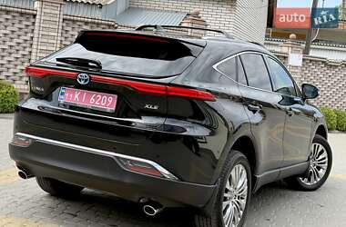 Позашляховик / Кросовер Toyota Venza 2024 в 