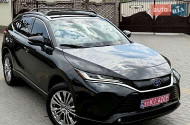 Позашляховик / Кросовер Toyota Venza 2024 в 