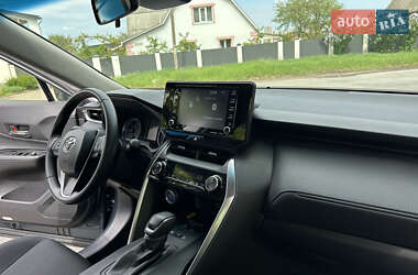 Позашляховик / Кросовер Toyota Venza 2021 в 