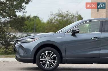 Позашляховик / Кросовер Toyota Venza 2021 в 