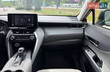 Позашляховик / Кросовер Toyota Venza 2021 в 